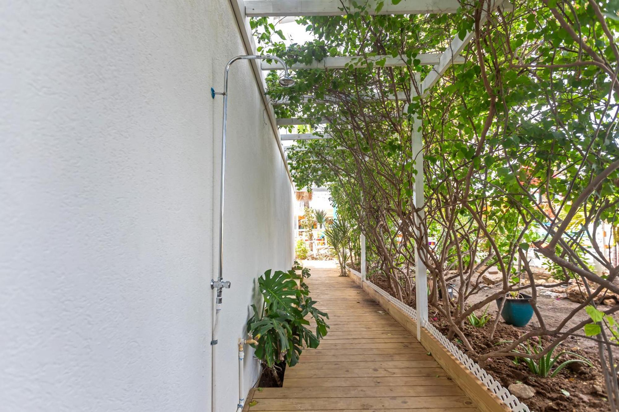 Maho Beach House - Petite Studio - Beach Access Exterior foto